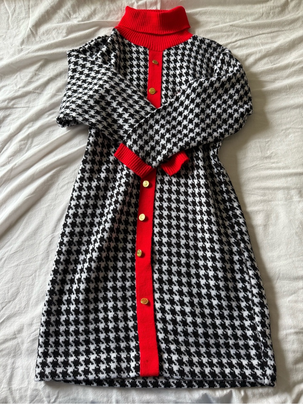 Red-Trim Houndstooth Knit Long-Sleeve Dress